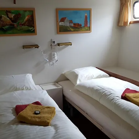 Aemstel Отель *