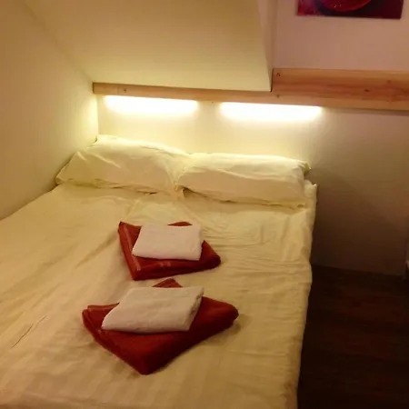 Aemstel אמסטרדם